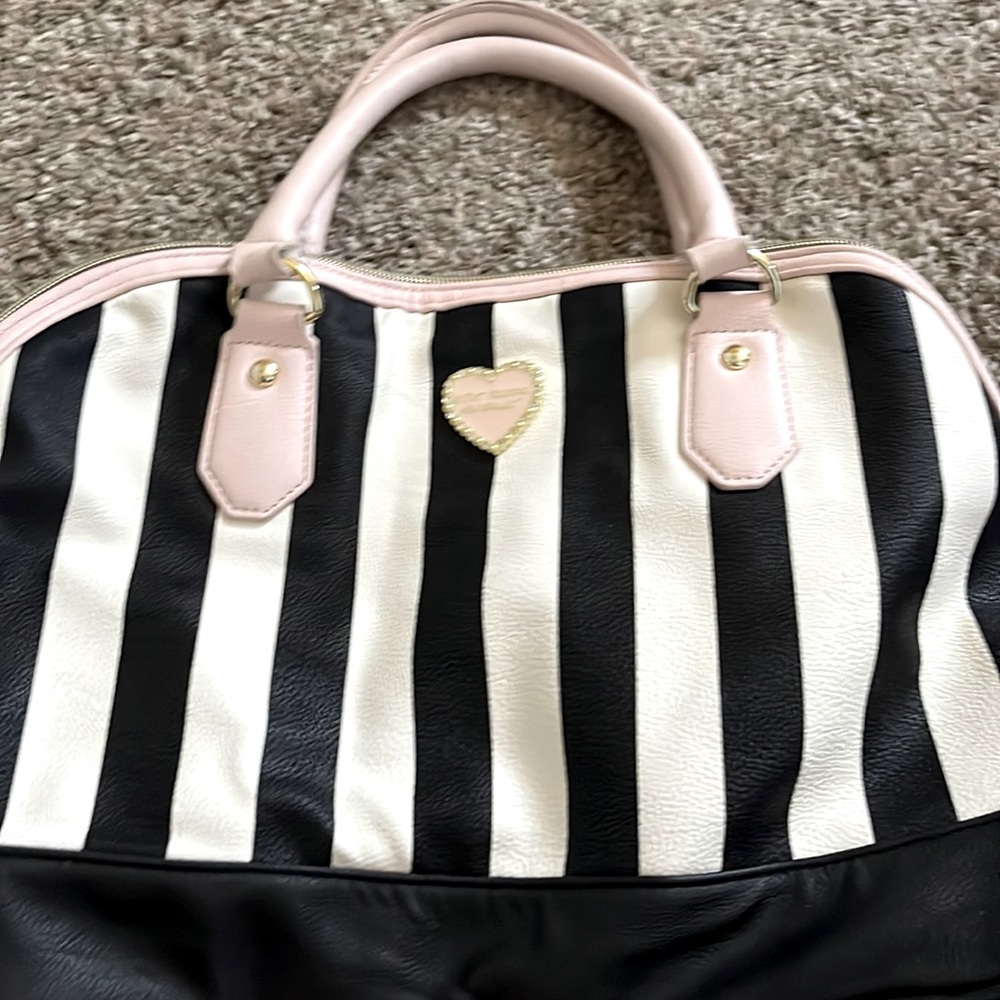 betsy johnson purse